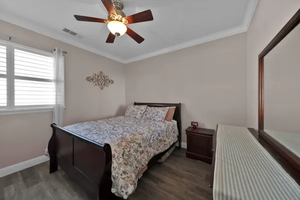 $585,000 | 1397 Empress Lane, Redding, CA 96002