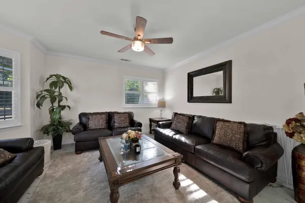 $585,000 | 1397 Empress Lane, Redding, CA 96002