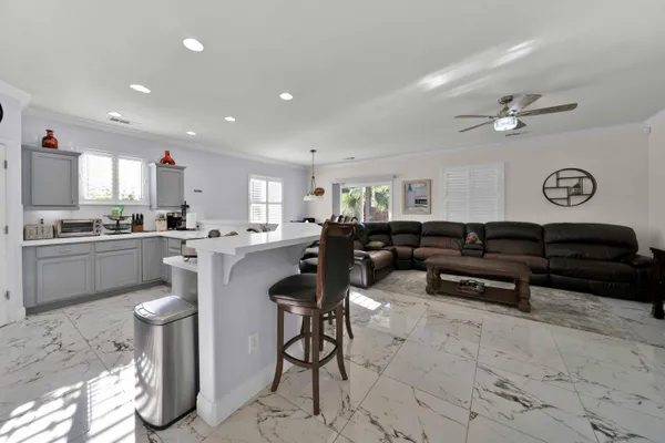 $585,000 | 1397 Empress Lane, Redding, CA 96002