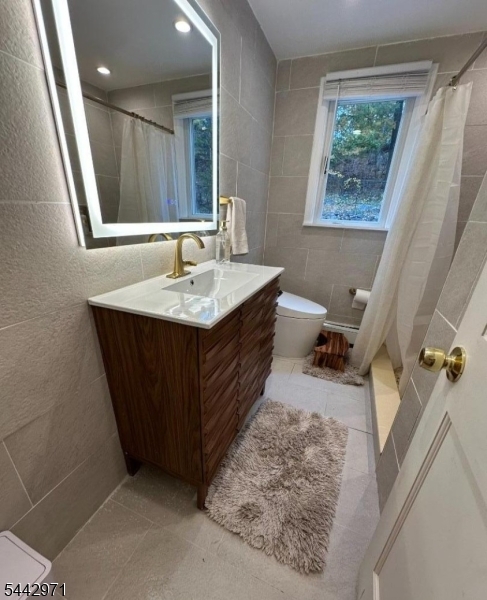 89 Knolls Road Bloomingdale, NJ 07403 - Photo 4 of 10