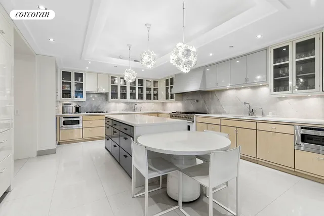 $15,900,000 | 535 West End Avenue, Unit 10 | Upper West Side