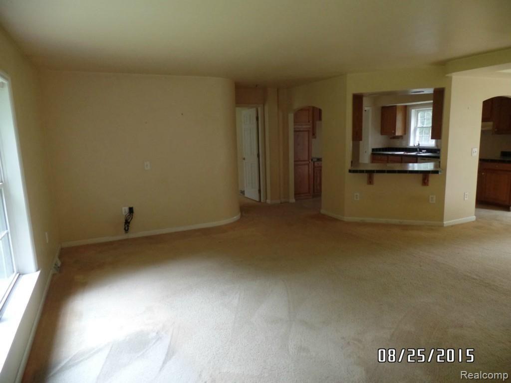 2773 North Hacker Road Howell, MI 48855 - Photo 4 of 16 SAM_7102.jpg