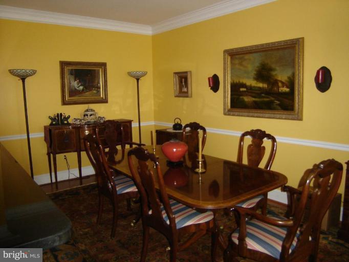 10226 Rutland Round Road, Unit 27 Columbia, MD 21044 - Photo 3 of 30 Dining Room