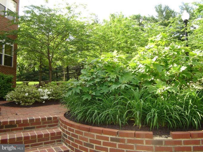 10226 Rutland Round Road, Unit 27 Columbia, MD 21044 - Photo 23 of 30 Community Amenities 1