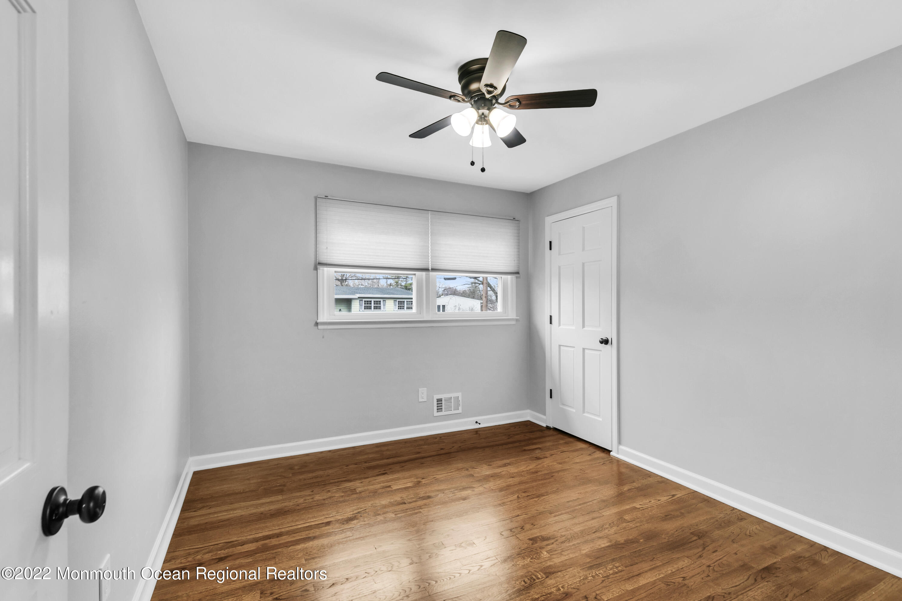 26 Wilk Road Edison, NJ 08837 - Photo 14 of 34 26 Wilk Rd Edison NJ 08837 USA-print-015