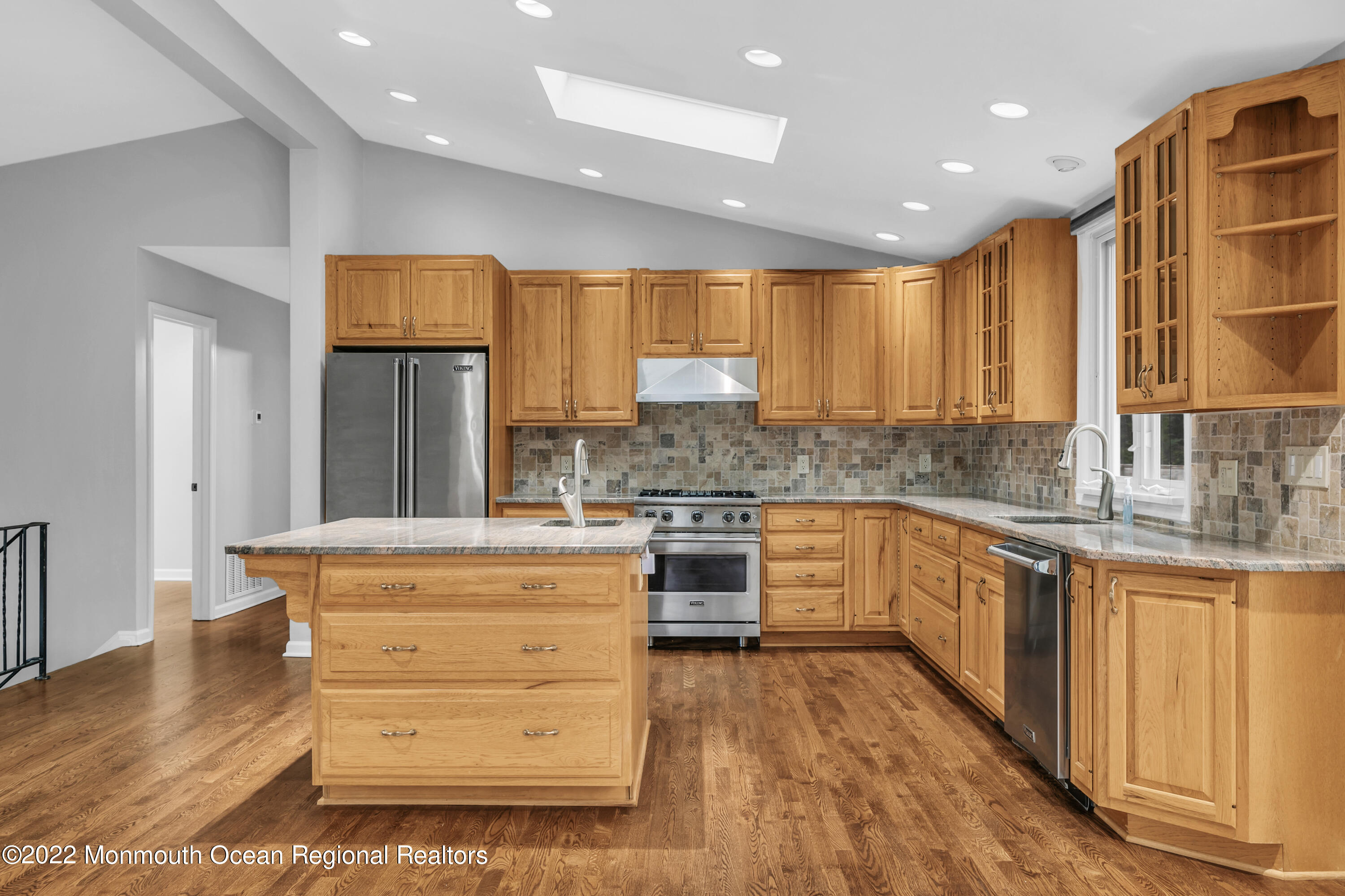 26 Wilk Road Edison, NJ 08837 - Photo 5 of 34 Kitchen