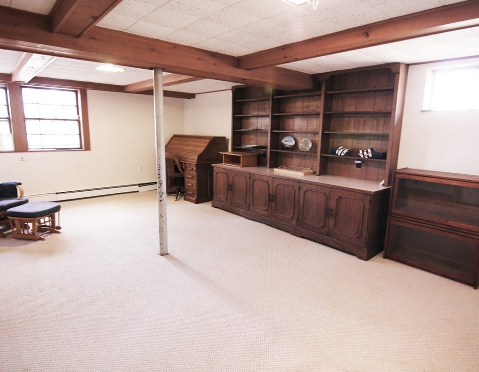 16 Meadowbrook Road Bedford, MA 01730 - Photo 17 of 22 Gallery Image 17