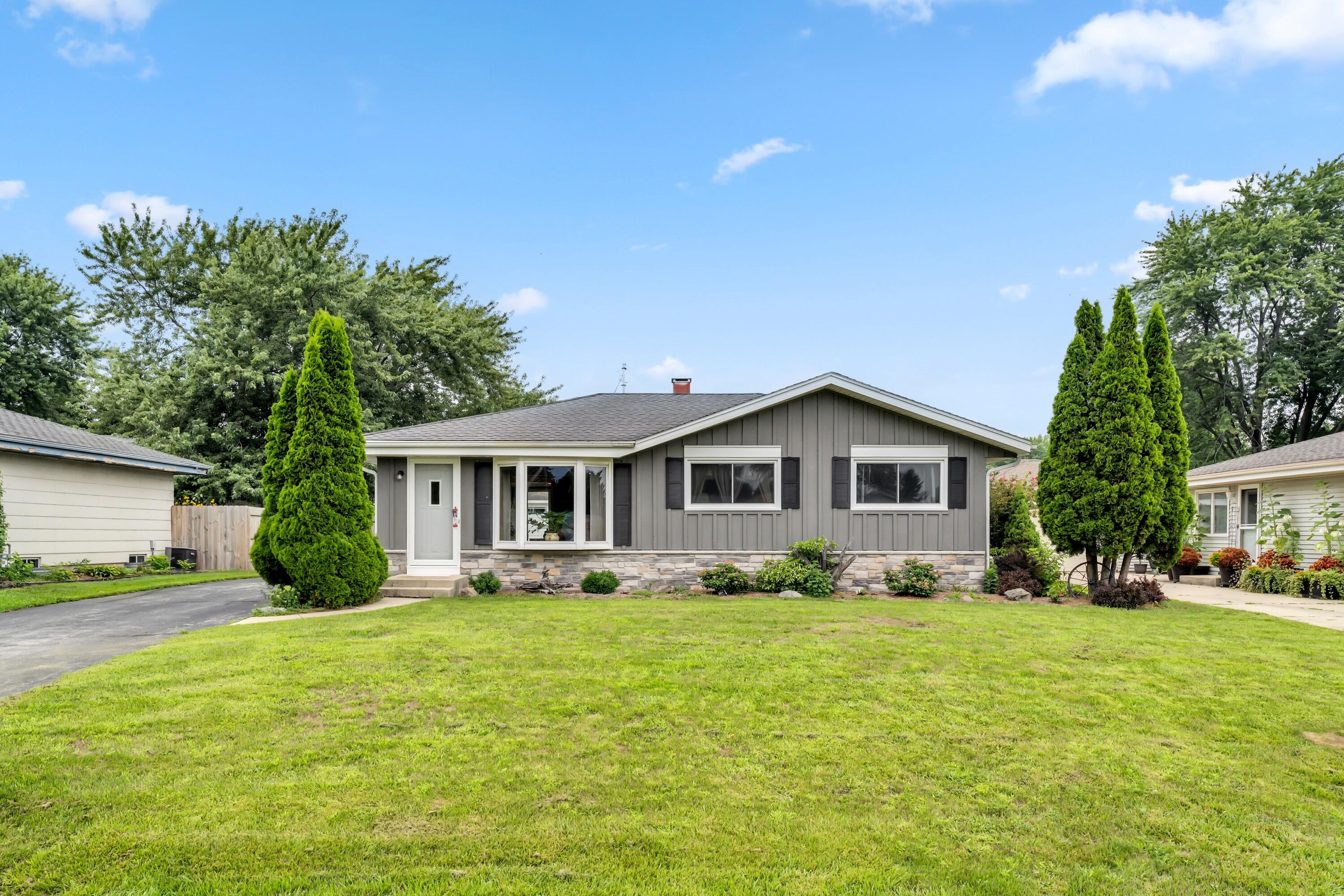 2710 6 Mile Road Caledonia, WI 53402 - Photo 2 of 56 Photo (2)