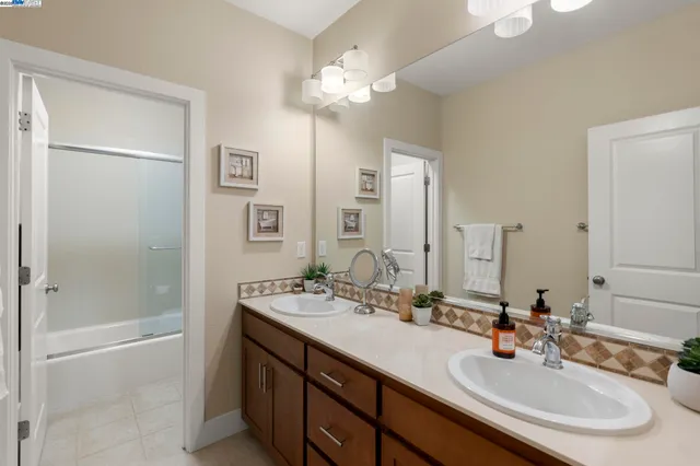 $2,100,000 | 5408 Stockton Loop, Livermore, CA 94550