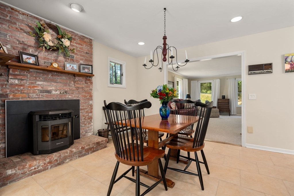 180 Loomis Ridge Road Westfield, MA 01085 - Photo 11 of 39