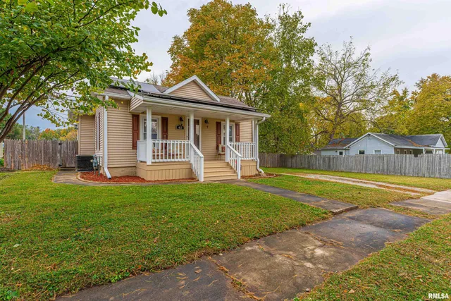 $110,000 | 413 South Elm Street, Lincoln, IL 62656