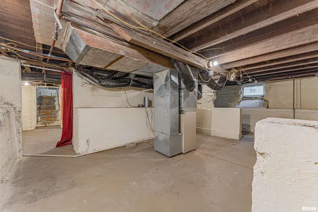 $110,000 | 413 South Elm Street, Lincoln, IL 62656