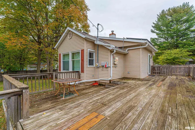 $110,000 | 413 South Elm Street, Lincoln, IL 62656