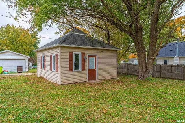 $110,000 | 413 South Elm Street, Lincoln, IL 62656