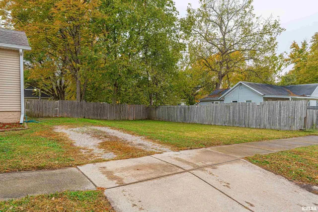 $110,000 | 413 South Elm Street, Lincoln, IL 62656