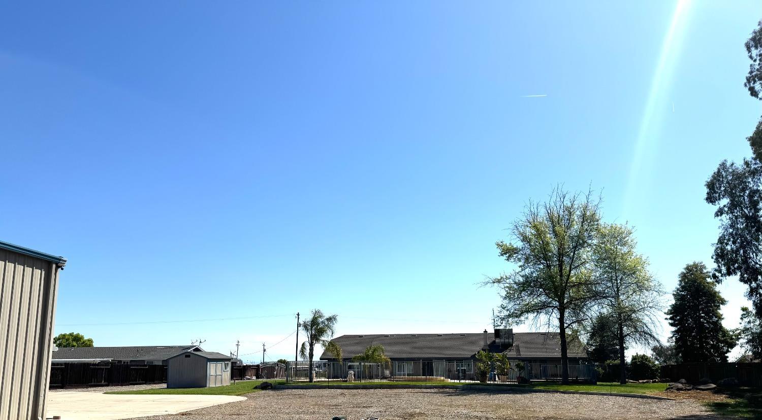 14728 Huntington Road Madera, CA 93636 - Photo 11 of 37