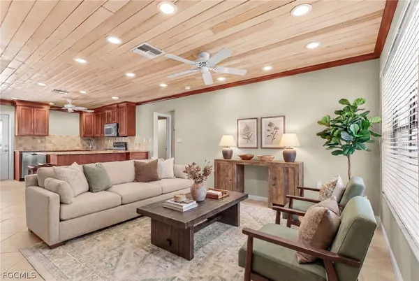 $2,500 | 2371 Baybreeze Street, St. James City, FL 33956