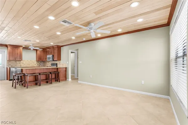 $2,500 | 2371 Baybreeze Street, St. James City, FL 33956