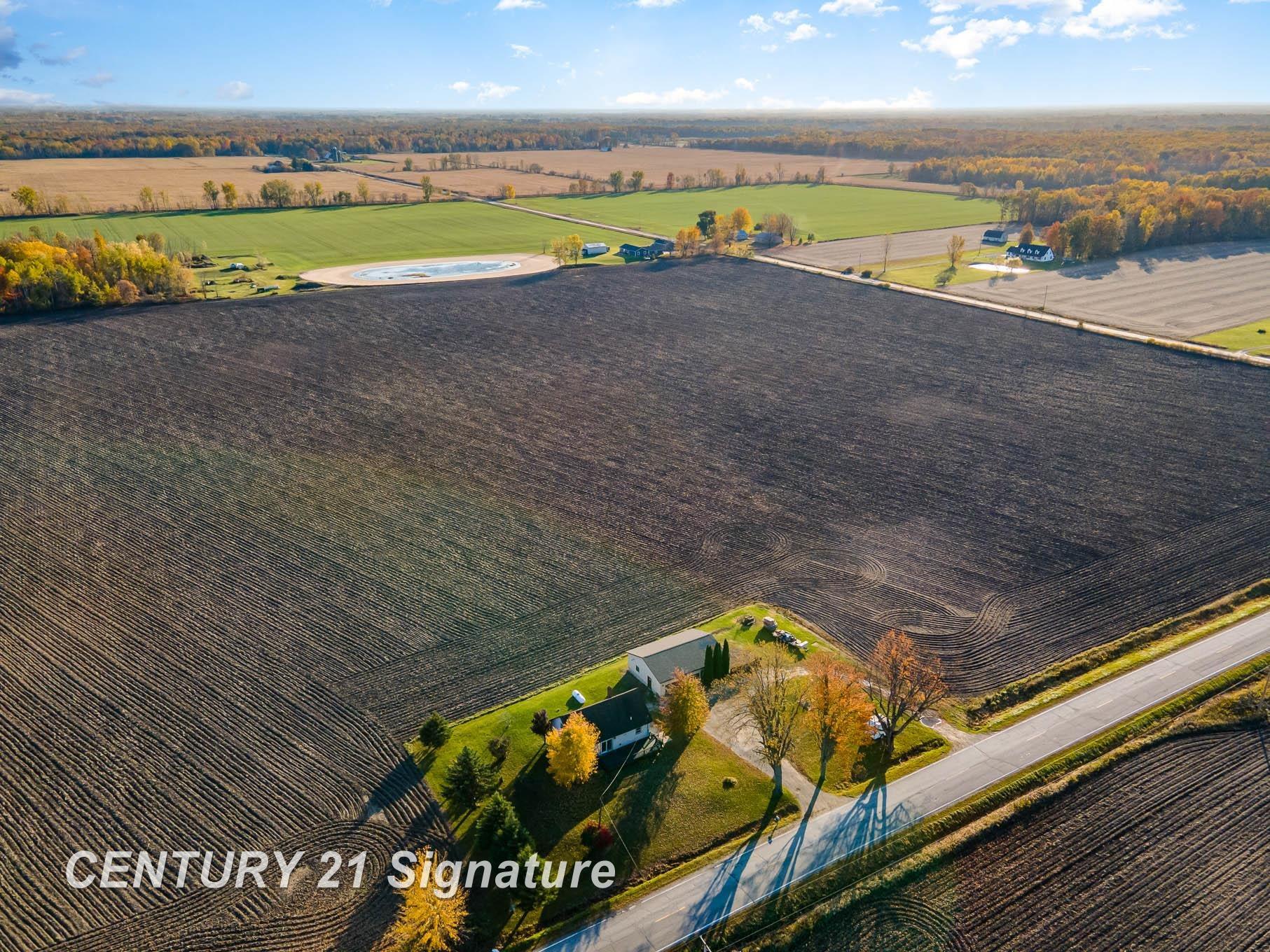 1907 West Neuman Road Pinconning, MI 48650 - Photo 3 of 28