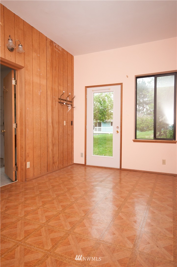 5021 Bakerview Road Oak Harbor, WA 98277 - Photo 11 of 12 Gallery Image 11