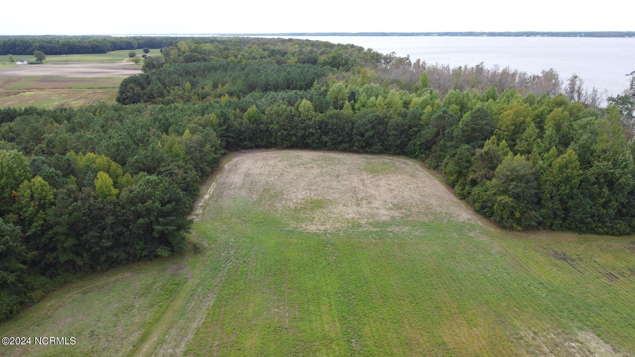 3047 Bass Landing Road Edenton, NC 27932 - Photo 13 of 19 IanCiamarraBassLanding-Edenton-6