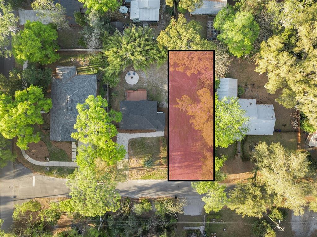 Northeast 7th Place Gainesville, FL 32601 - Photo 2 of 4 an aerial view of a house