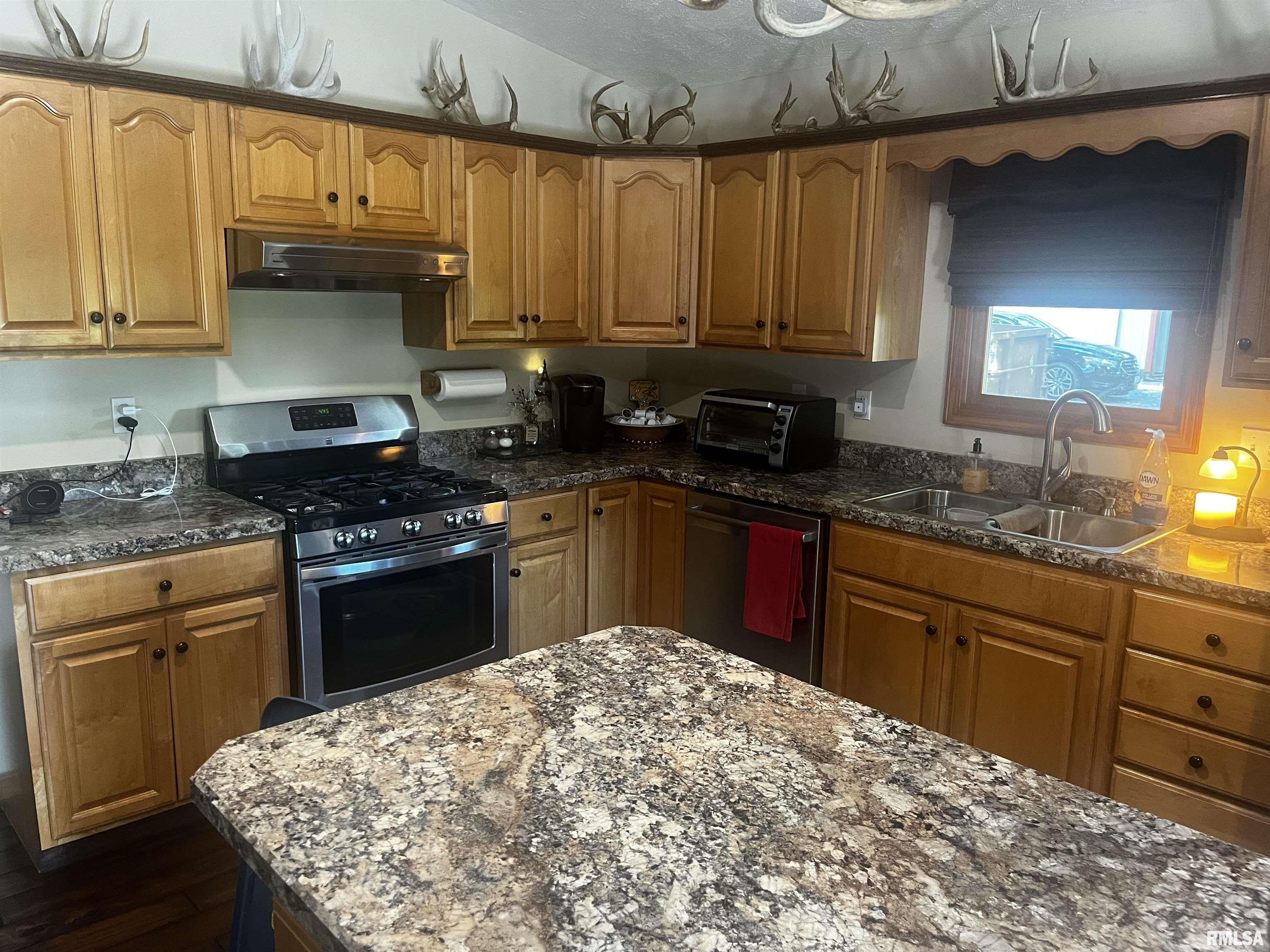 8847 Hickory Ridge Road Murphysboro, IL 62966 - Photo 13 of 45 Gallery Image 13
