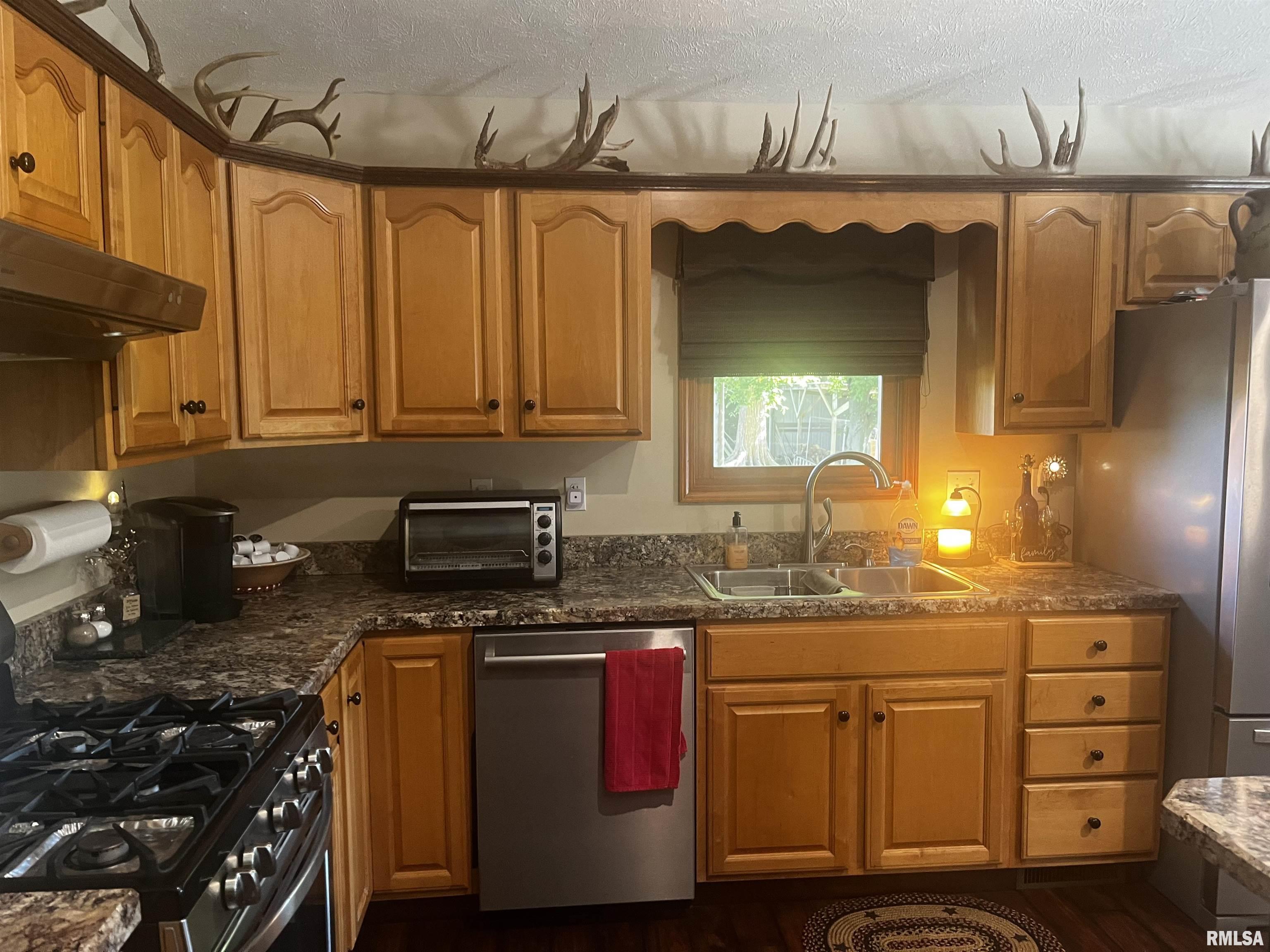 8847 Hickory Ridge Road Murphysboro, IL 62966 - Photo 8 of 45 Gallery Image 8