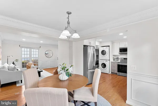 $639,900 | 6037 Meyers Landing Court, Burke, VA 22015