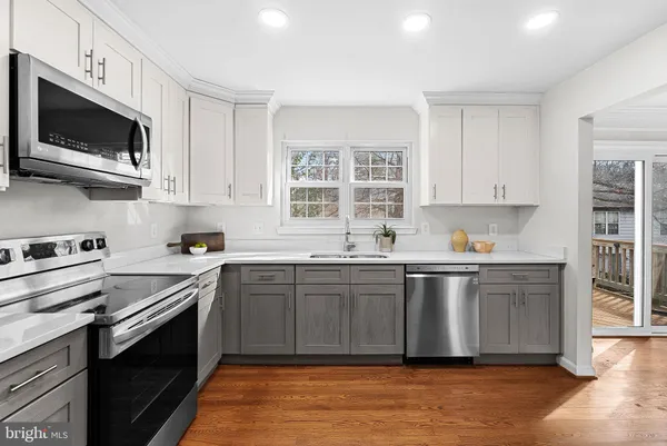 $639,900 | 6037 Meyers Landing Court, Burke, VA 22015