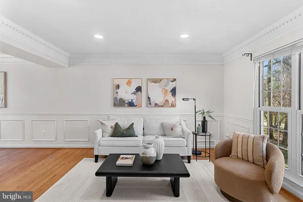 $639,900 | 6037 Meyers Landing Court, Burke, VA 22015