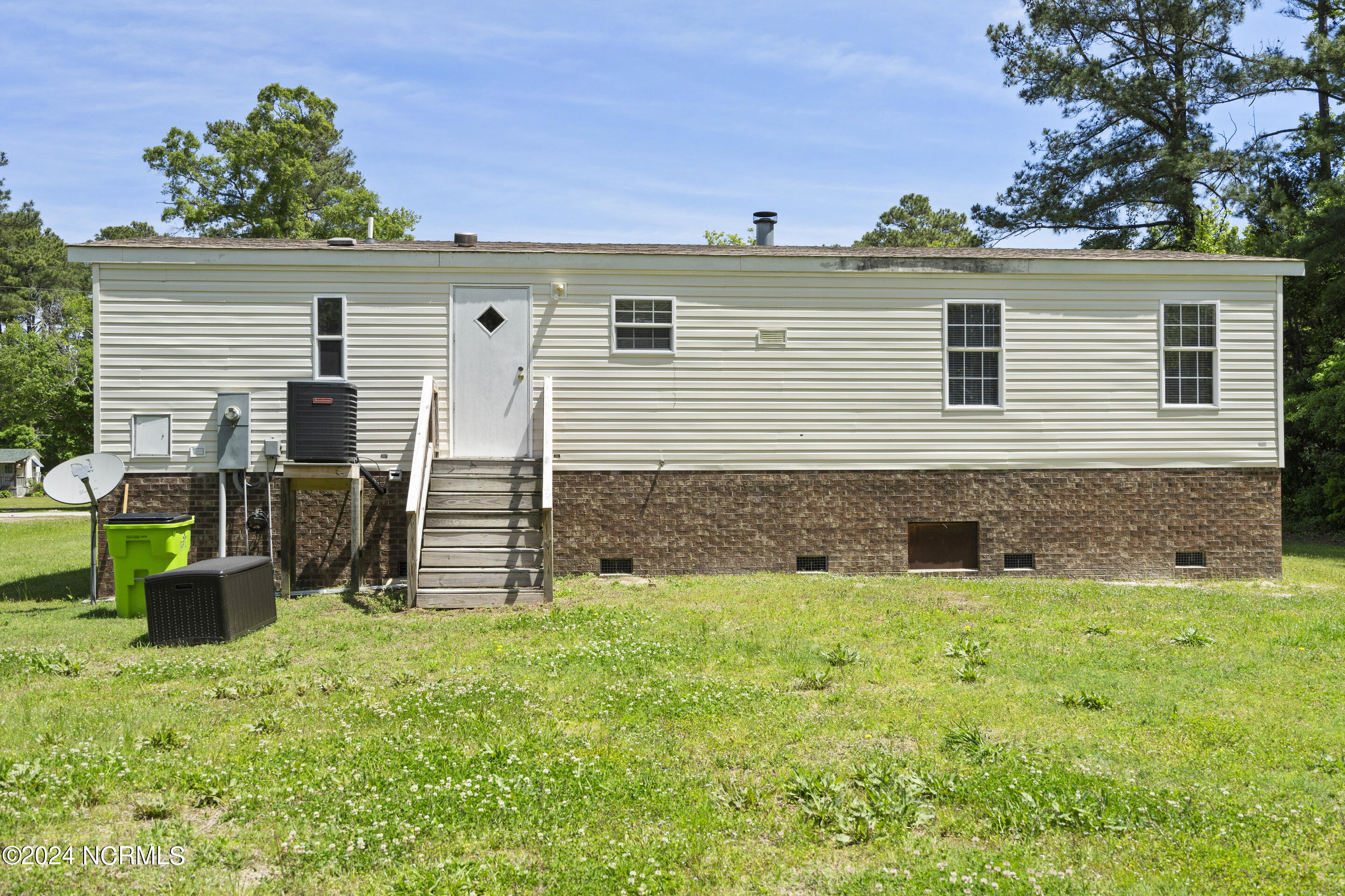 1405 Belangia Road Havelock, NC 28532 - Photo 27 of 30 Rear Exterior