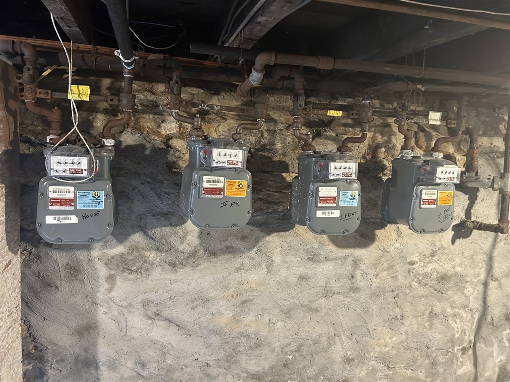 20 William Street Fairhaven, MA 02719 - Photo 6 of 7 a view of a garage