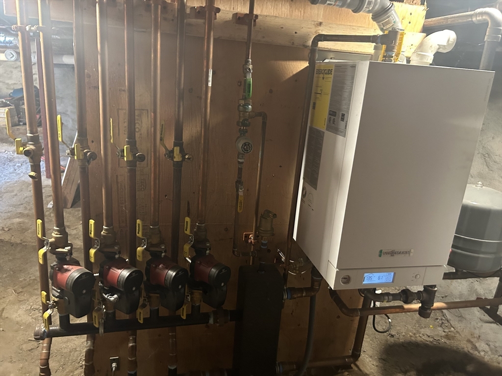 20 William Street Fairhaven, MA 02719 - Photo 7 of 7