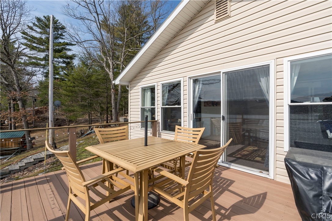 560 West Shore Road Hammond, NY 13646 - Photo 9 of 40