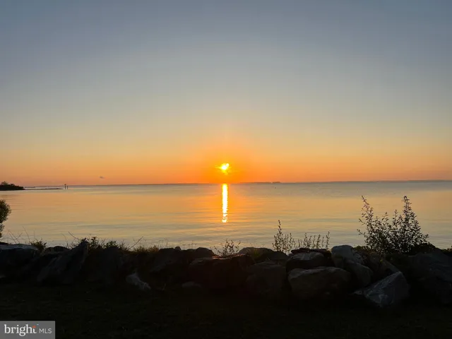 $415,000 | 1199 Oak Avenue, Shady Side, MD 20764