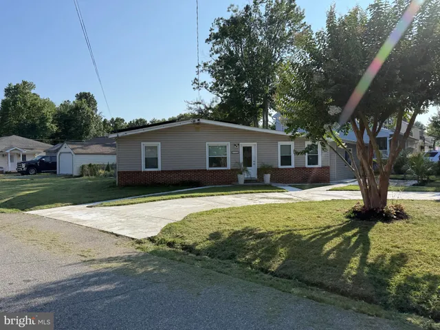 $415,000 | 1199 Oak Avenue, Shady Side, MD 20764