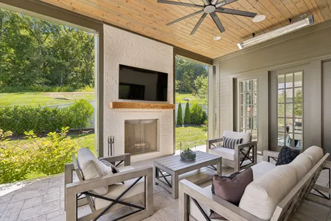 $2,799,995 | 8139 Heirloom Boulevard, College Grove, TN 37046