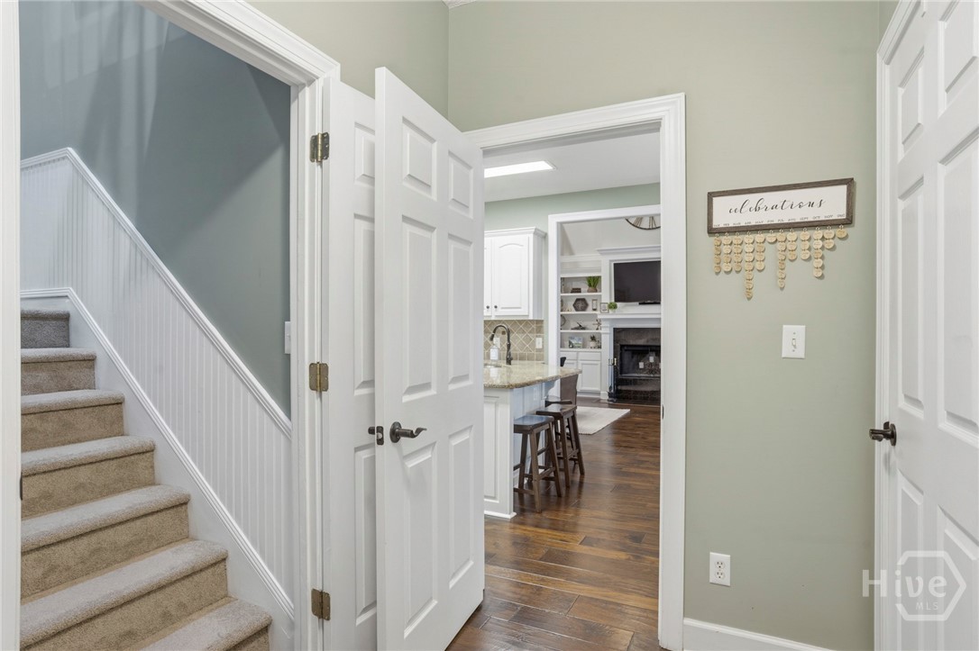 129 Cambridge Drive Rincon, GA 31326 - Photo 26 of 37 Garage entryway