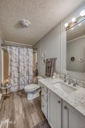 $199,900 | 928 Highway 421 North, Mountain City, TN 37683