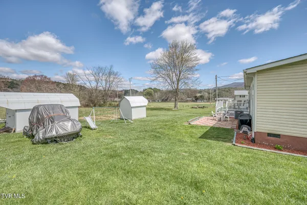 $199,900 | 928 Highway 421 North, Mountain City, TN 37683