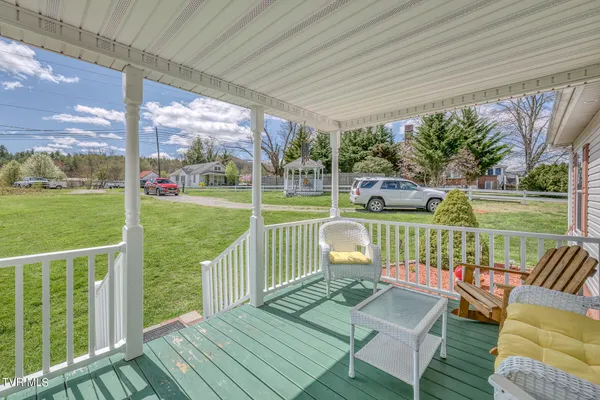 $199,900 | 928 Highway 421 North, Mountain City, TN 37683
