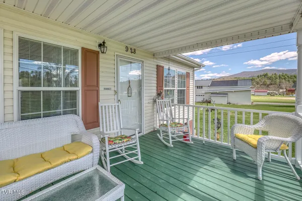 $199,900 | 928 Highway 421 North, Mountain City, TN 37683