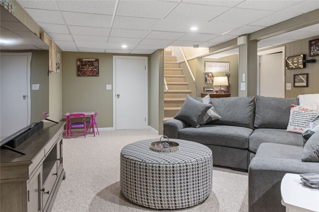 47 Willow Drive Cranston, RI 02920 - Photo 18 of 26