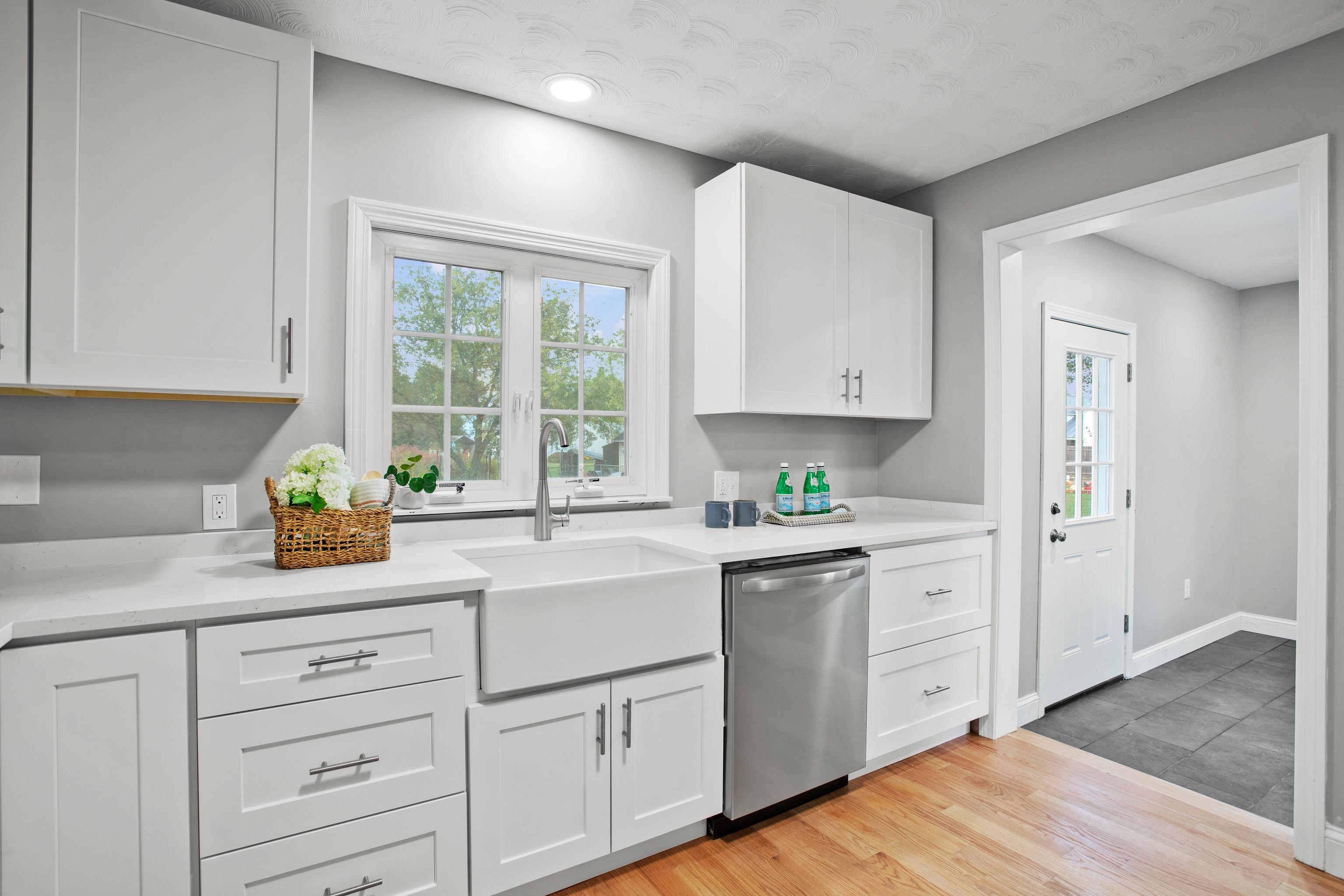 45 Rolfe Street Concord, NH 03303 - Photo 8 of 53 Gallery Image 8