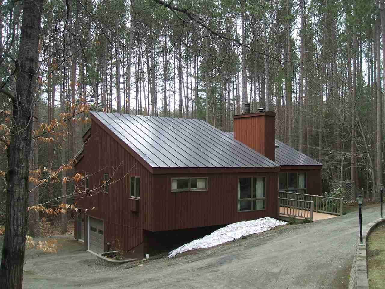295 Tichenor Road Hartford, VT 05059 - Photo 1 of 34 Gallery Image 1