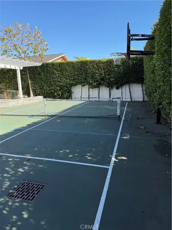 a view of a tennis court