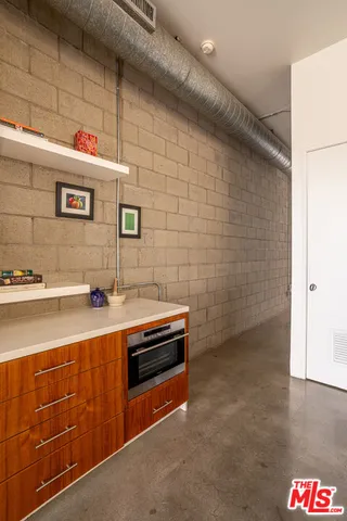 $1,585,000 | 1534 17th Street, Unit 105, Santa Monica, CA 90404