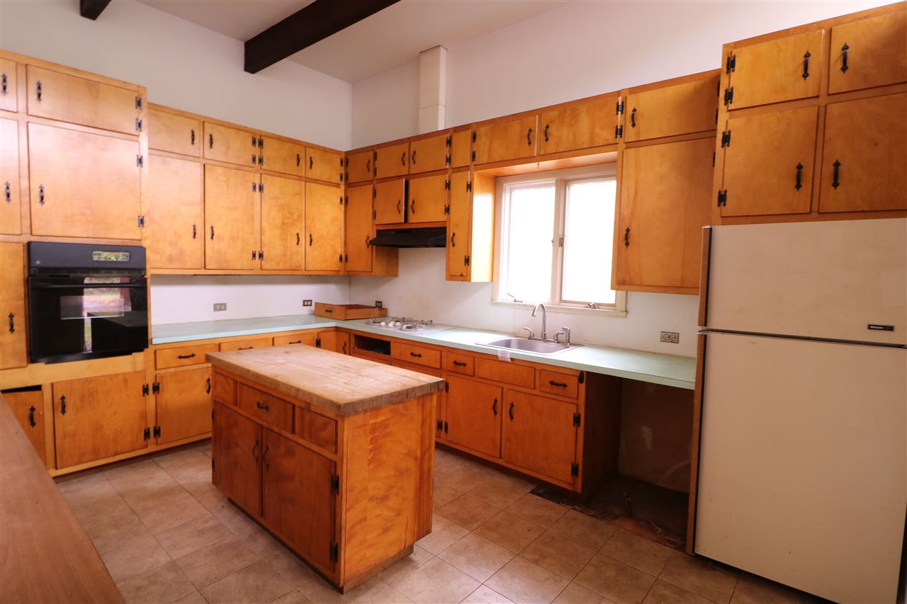 82 Pelham Road Pelham, NH 03076 - Photo 3 of 10 Gallery Image 3