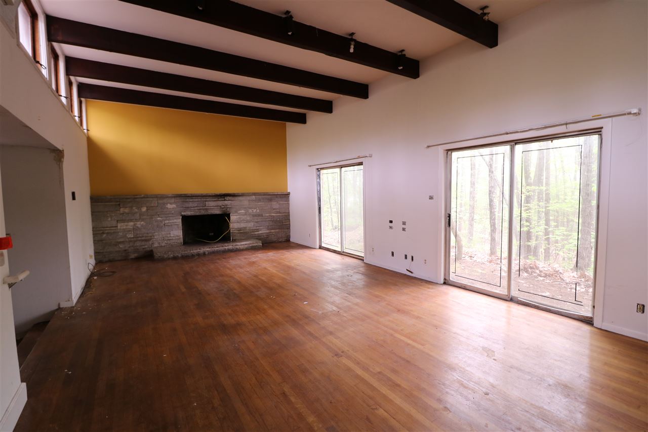 82 Pelham Road Pelham, NH 03076 - Photo 4 of 10 Gallery Image 4
